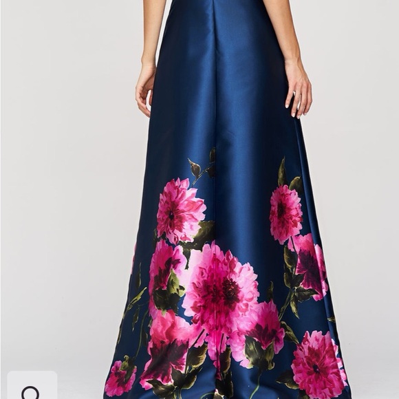 Kay Unger Andrea Walk Thru Jumpsuit. (Sold Out Online) - Picture 5 of 16